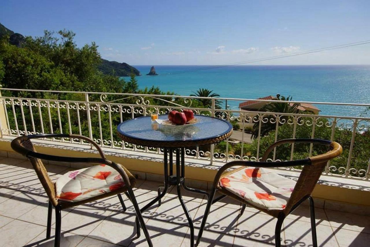 Natalia Apartment B With Panoramic Sea Views Of Agios Gordios Bay מראה חיצוני תמונה