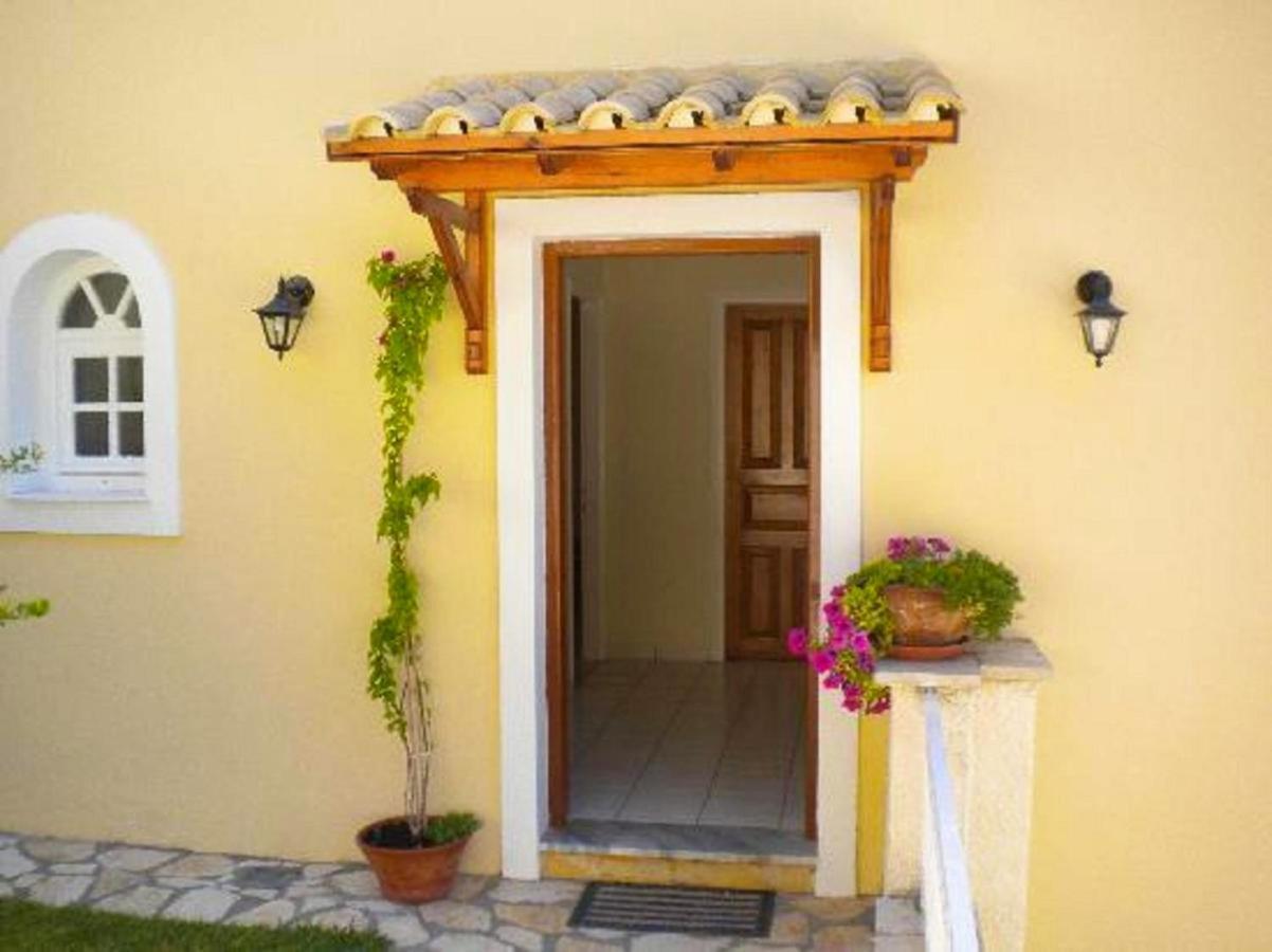 Natalia Apartment B With Panoramic Sea Views Of Agios Gordios Bay מראה חיצוני תמונה