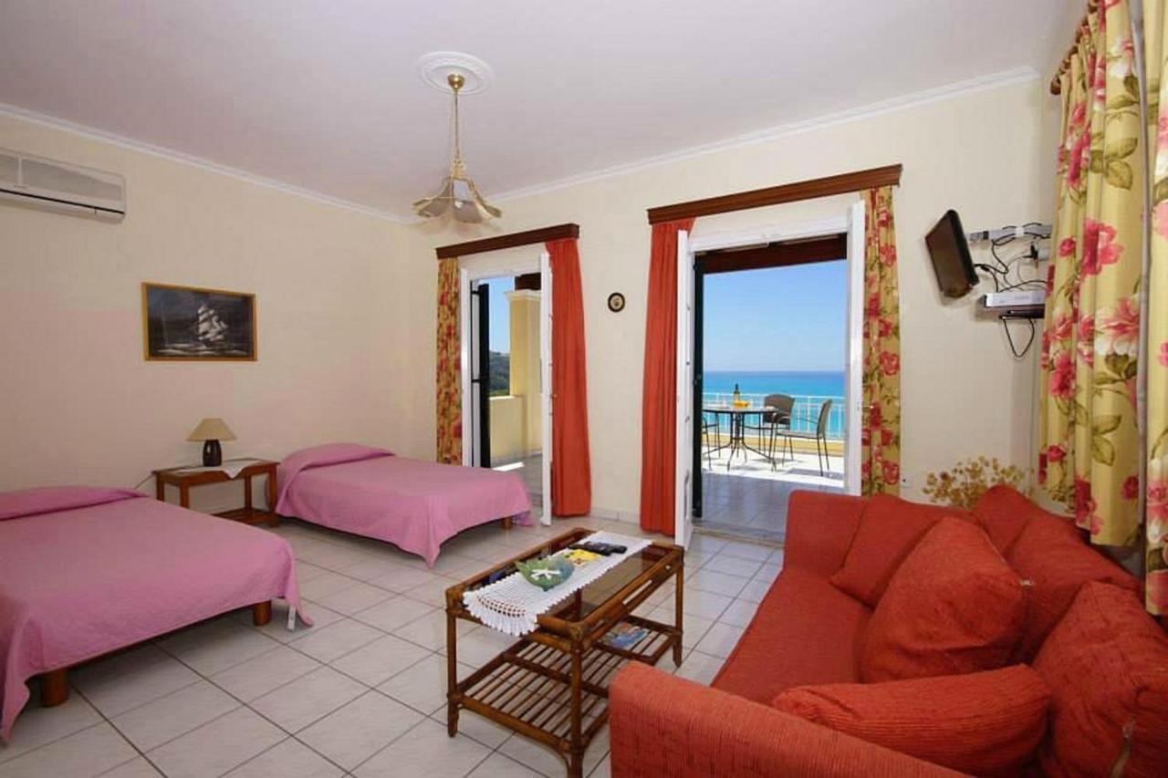 Natalia Apartment B With Panoramic Sea Views Of Agios Gordios Bay מראה חיצוני תמונה