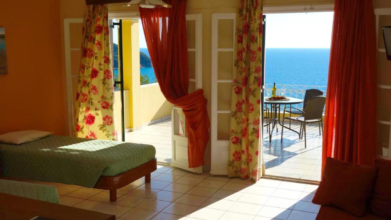 Natalia Apartment B With Panoramic Sea Views Of Agios Gordios Bay מראה חיצוני תמונה